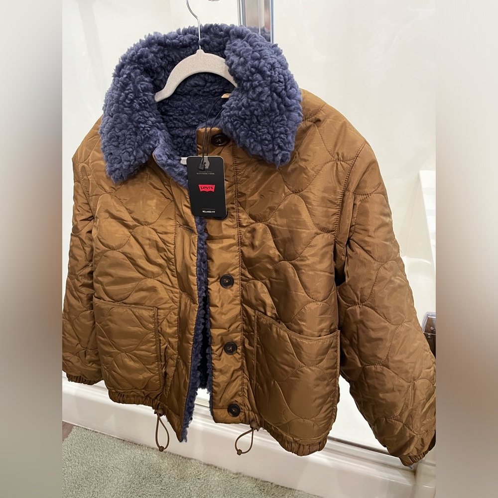 Reversible Levi’s Sherpa Jacket NWT